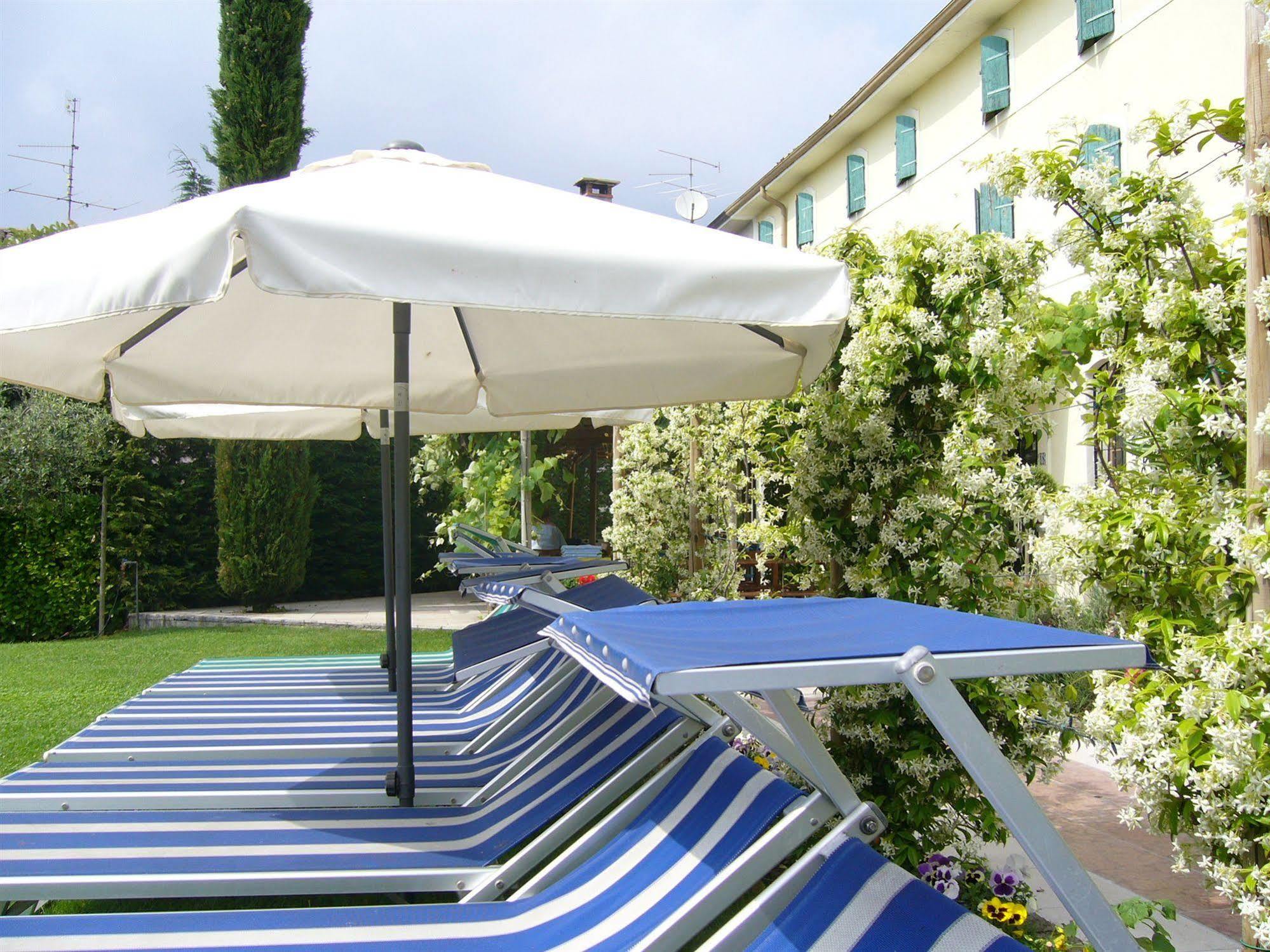 Bed and Breakfast La Tinassara à Lazise Extérieur photo
